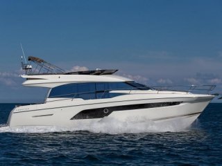 Motorboat Prestige Yachts 520 Fly new - EURO-VOILES