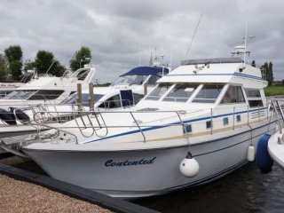 Motorboot Princess 412 gebraucht - NEWARK MARINA