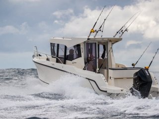 Motorboot Quicksilver 805 Pilothouse neu - CRAS NAUTIQUE