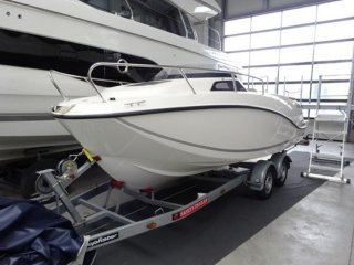 Motorboat Quicksilver Activ 555 Cabin used - BOOTE PFISTER