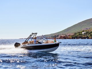 Motorboot Quicksilver Activ 675 Bowrider neu - SELESTIBOAT