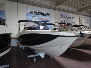 Motorboot Quicksilver Activ 675 Sundeck neu - BOOTE PFISTER