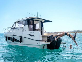 Motorlu Tekne Quicksilver Activ 905 Weekend Sıfır - BERTRAND MARINE