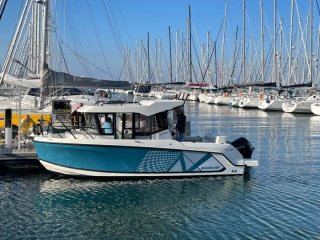 Barco a Motor Quicksilver Captur 705 Pilothouse nuevo - ATLANTIC BATEAUX
