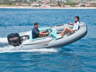 Lancha Inflable / Semirrígido Ranieri Cayman One Luxury Tender nuevo - LOCAVALAIRE