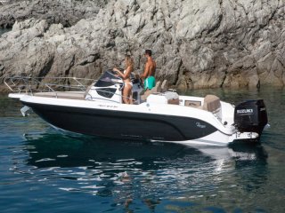 Barco a Motor Ranieri Next 240 Sh nuevo - LOCAVALAIRE