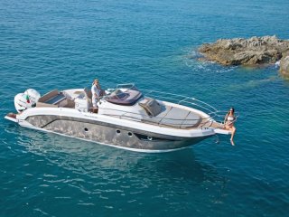 Barca a Motore Ranieri Next 370 Sh nuovo - LOCAVALAIRE