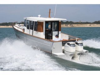 Motorboat Rhea 32 Timonier new - LES BATEAUX DE CLEMENCE