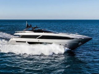 Barca a Motore Riva Corsaro 100 usato - PAJOT YACHTS SELECTION