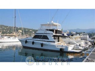 Motorboat Riviera 48 used - YACHT DIFFUSION VIAREGGIO
