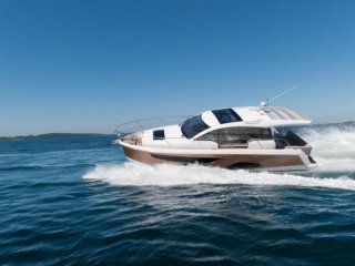 Motorboat Sealine C335 new - FIL MARINE
