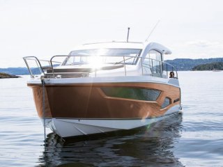Motorboat Sealine C390 used - CONSTANCE BOAT