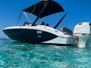 Barco a Motor Sessa Marine Key Largo 27 ocasión - MULAZZANI TRADING COMPANY