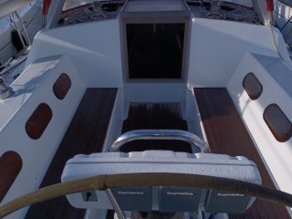 Universal Yachting 44 - Image 60