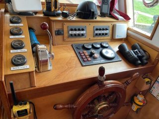Motorboat Bateau Logement Maritime 2 Cabines used - OCTOPUSSS