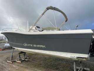 Motorboat White Shark 285 used - CN DIFFUSION