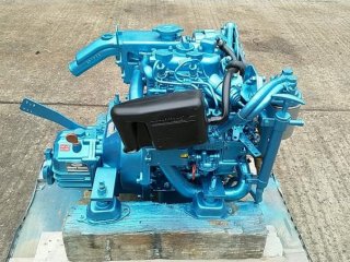 Boat Engine Nanni 2.50HE 10hp Marine Diesel Engine Package - Pair Available used - MARINE ENTERPRISES LTD