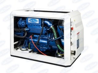 Sole NEW 10GSC 9.4kVA 12V230V Mini 33 Marine Diesel Generator new