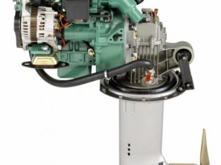 Boat Engine Volvo Penta NEW D1-13 13hp Marine Diesel Engine and 130S Saildrive Package new - Marine Enterprises Ltd New Sales